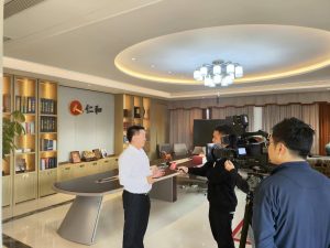 科技創新、數字轉型，走出一條醫藥大健康“仁和”之路——楊文龍董事長接受江西衛視專訪